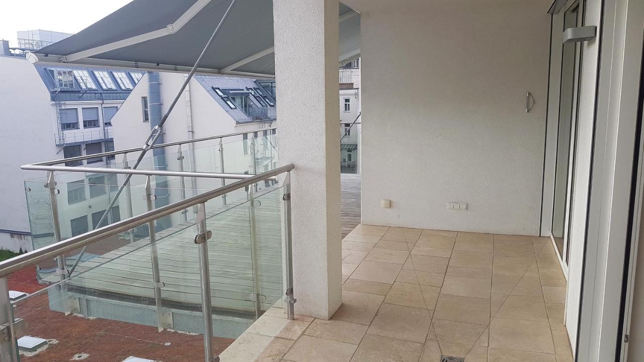 Loft #11 Mit Grosser Loggia Und Terrasse Vienna Luaran gambar